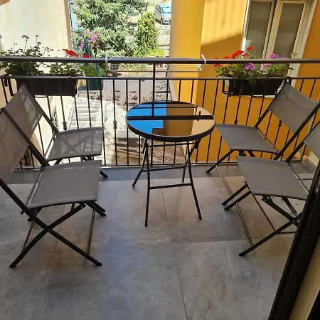 Апартаменти Beautiful Naxos House Джардіні-Наксос