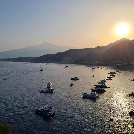 Beautiful Naxos House * 贾迪尼-纳克索斯